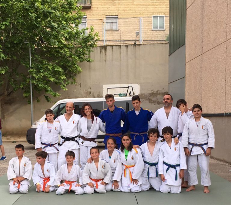 Exhibición en el colegio Enrique de Ossó 27/05/17