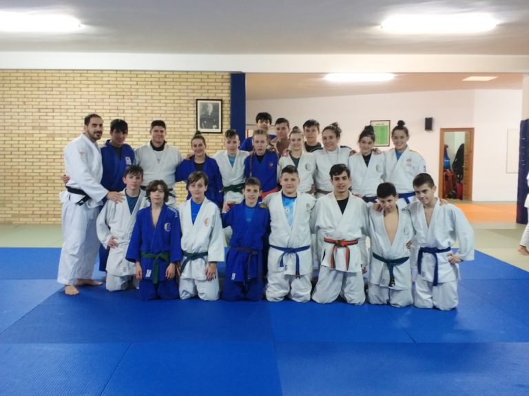 Concentración gimnasio Ibón (Huesca) 29-30 dic